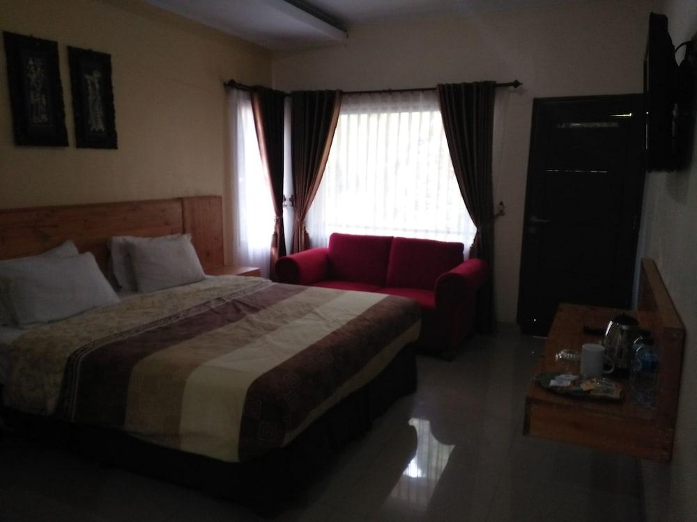 Bukit Alamanda Resort Garut Exterior foto